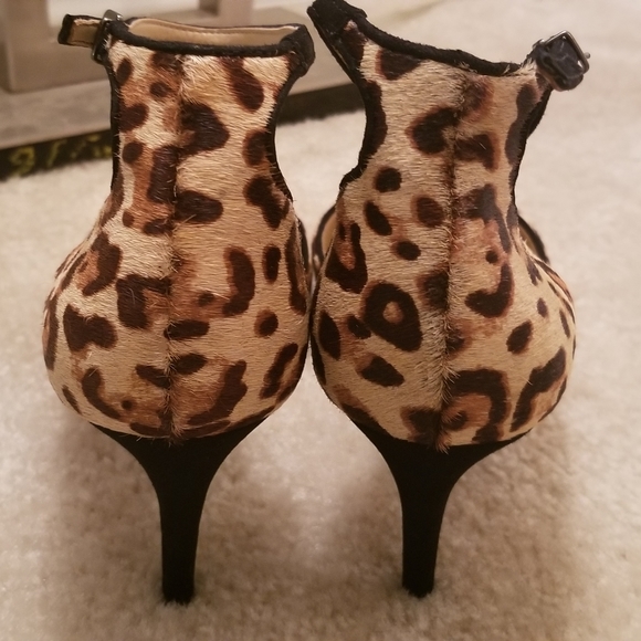 Leopard Kitten Heels - Picture 3 of 3